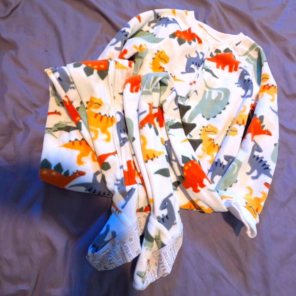 Carter's fleece footed onesie with dinosaur scales detail size 6